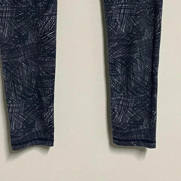 Under Armour Charged Leggings Blue SpellOut Women's (L ) Running Yoga Athleisure - Picture 11 of 14